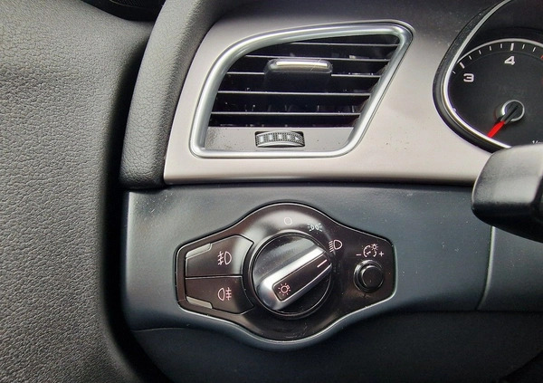 Audi A4 cena 46900 przebieg: 206000, rok produkcji 2013 z Pobiedziska małe 596